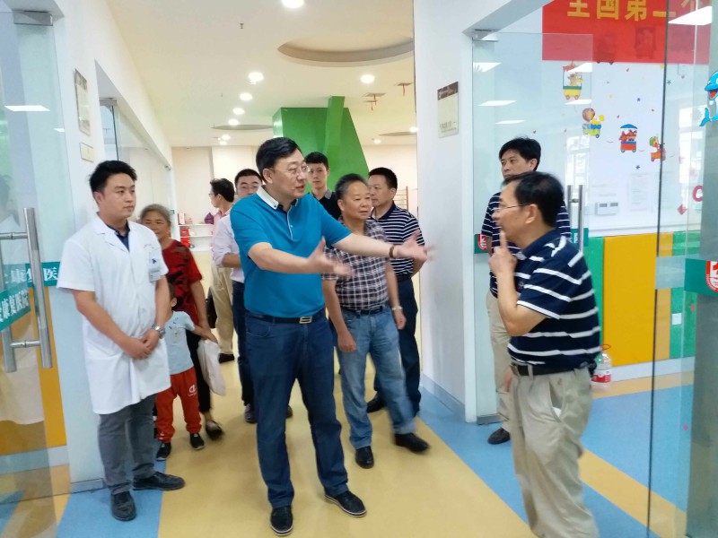 乐鱼平台-乐鱼（中国）一站式服务平台集团苏德辉总经理莅临湘西博爱康复医院调研考察