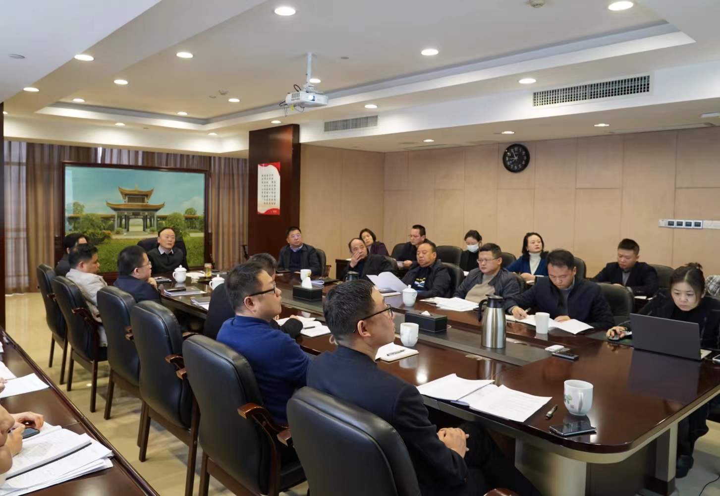 乐鱼平台-乐鱼（中国）一站式服务平台召开2022年经营发展工作务虚会
