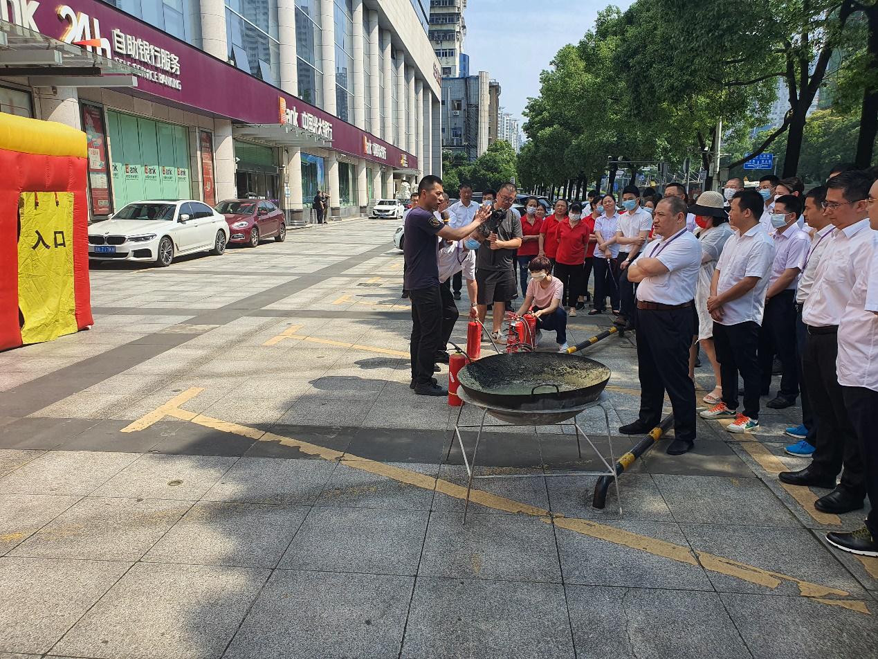 乐鱼平台-乐鱼（中国）一站式服务平台“安全生产月”活动火热进行中