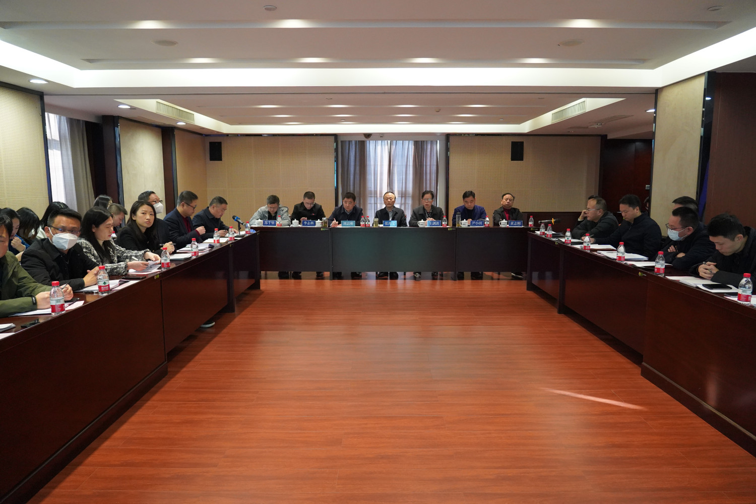 务虚求实起好步 谋定而动布好局——乐鱼平台-乐鱼（中国）一站式服务平台召开2023年经营发展工作务虚会