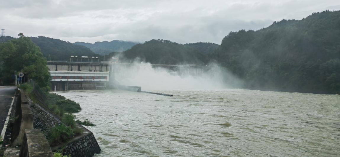 乐鱼平台-乐鱼（中国）一站式服务平台全力迎战汛期   坚决打赢安全度汛硬战   确保库区人民群众生命财产安全
